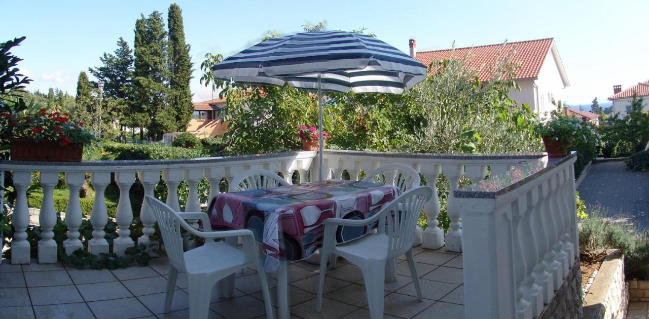 Apartments Bozica Крк Экстерьер фото