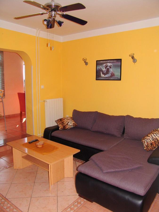 Apartments Bozica Крк Экстерьер фото