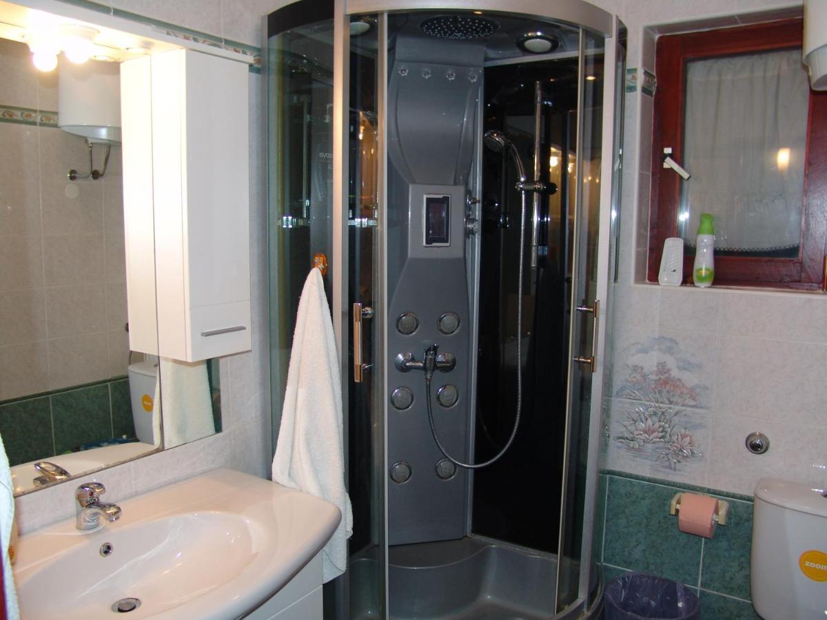 Apartments Bozica Крк Экстерьер фото