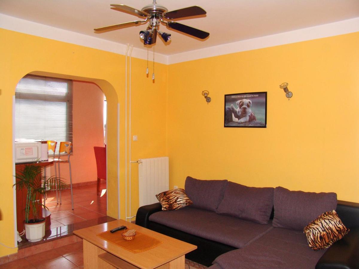 Apartments Bozica Крк Экстерьер фото