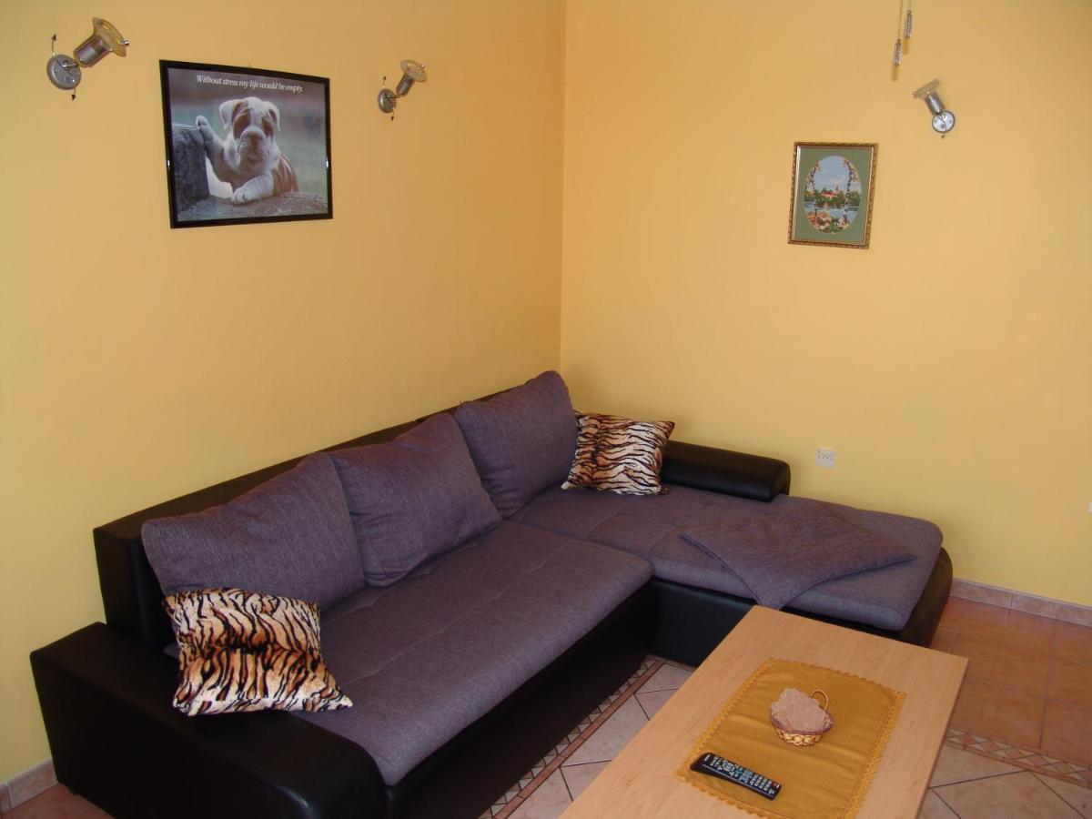 Apartments Bozica Крк Экстерьер фото